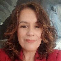 Carmen Lage Veloso